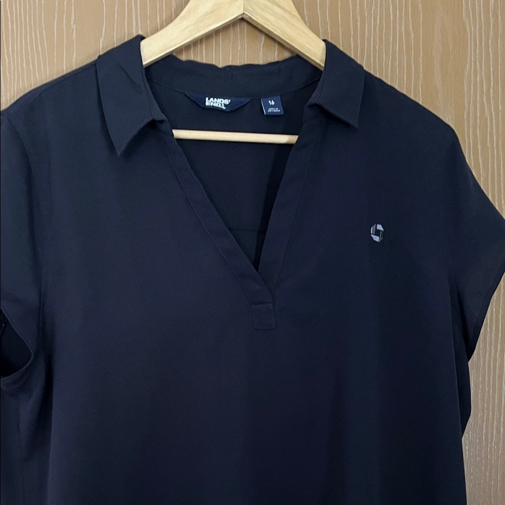 Chase Lands' End Navy Short Sleeve Blouse